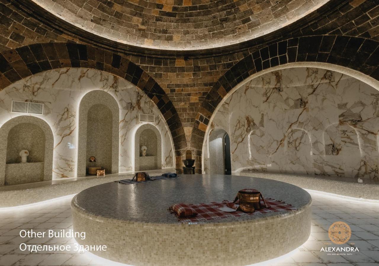 Radisson Hotel & Spa Gyumri Esterno foto