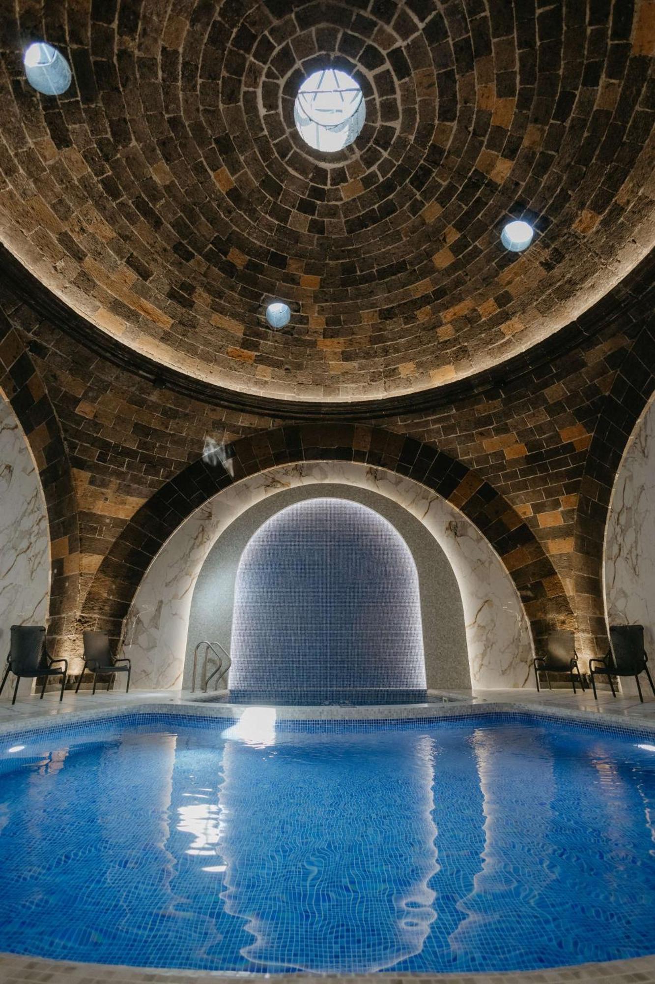 Radisson Hotel & Spa Gyumri Esterno foto
